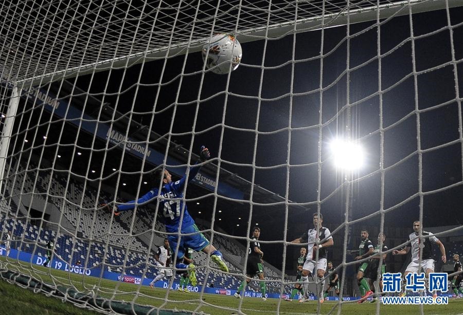 (體育)(12)足球——意甲:尤文圖斯戰(zhàn)平薩索洛
