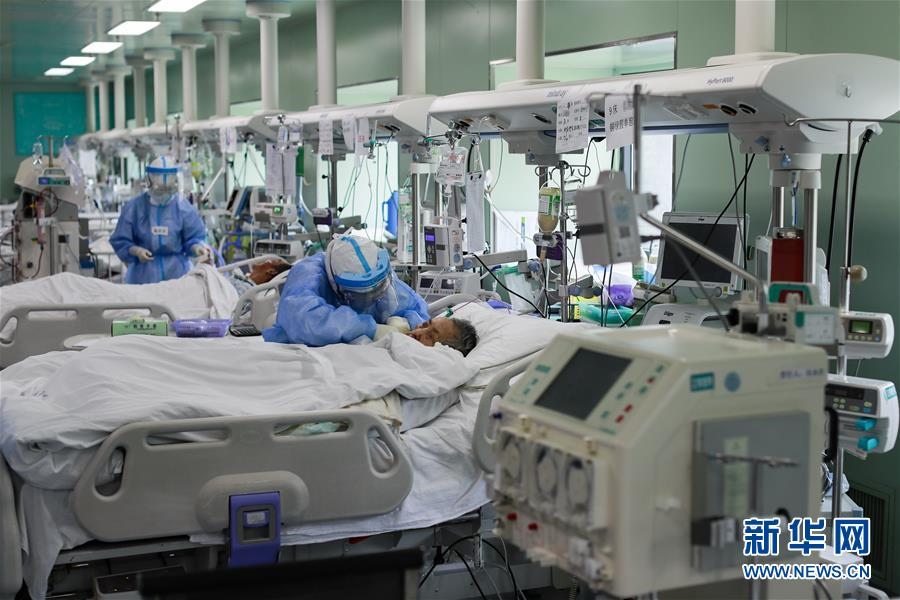 (新華全媒頭條·圖文互動(dòng))(13)同舟共濟(jì)戰(zhàn)“疫”記——中國(guó)抗擊新冠肺炎疫情全紀(jì)實(shí)