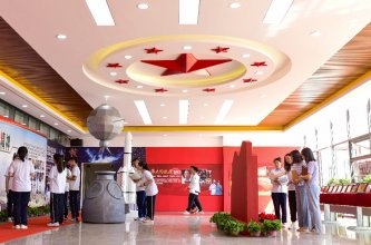 黨史展廳亮相校園