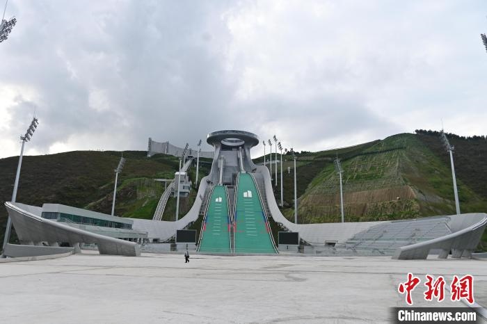 “雪如意”近景?！〉杂鸺?攝