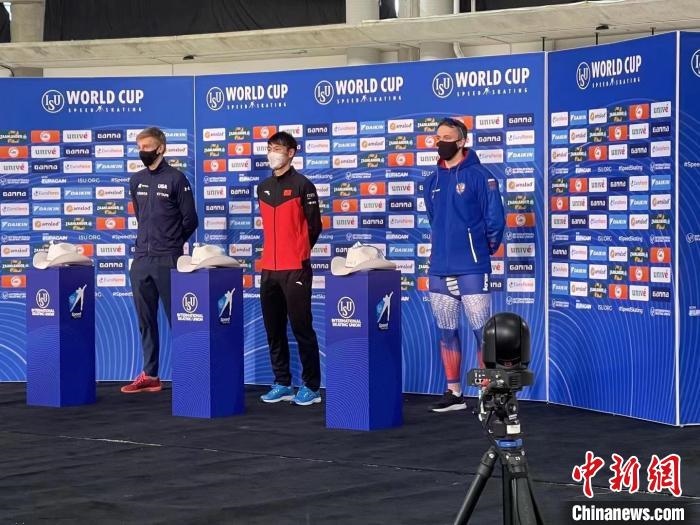 我國(guó)速滑在國(guó)際大賽上取得的第一個(gè)男子1000米金牌?！『邶埥◇w育局提供