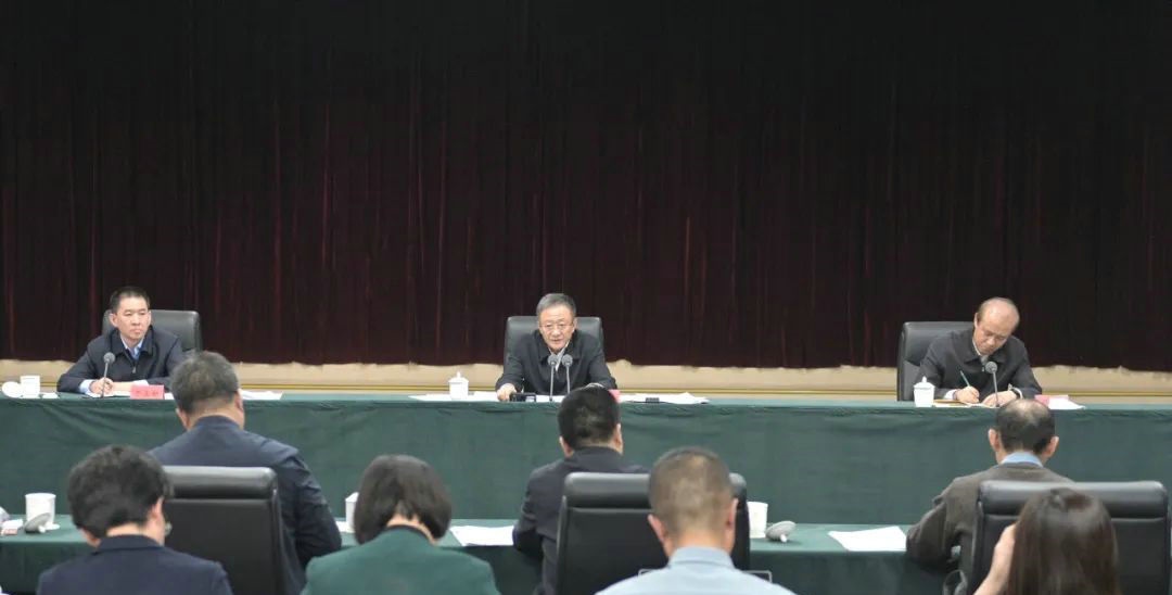 1700044705723321.jpg 00300632025_781b3fc9.jpg