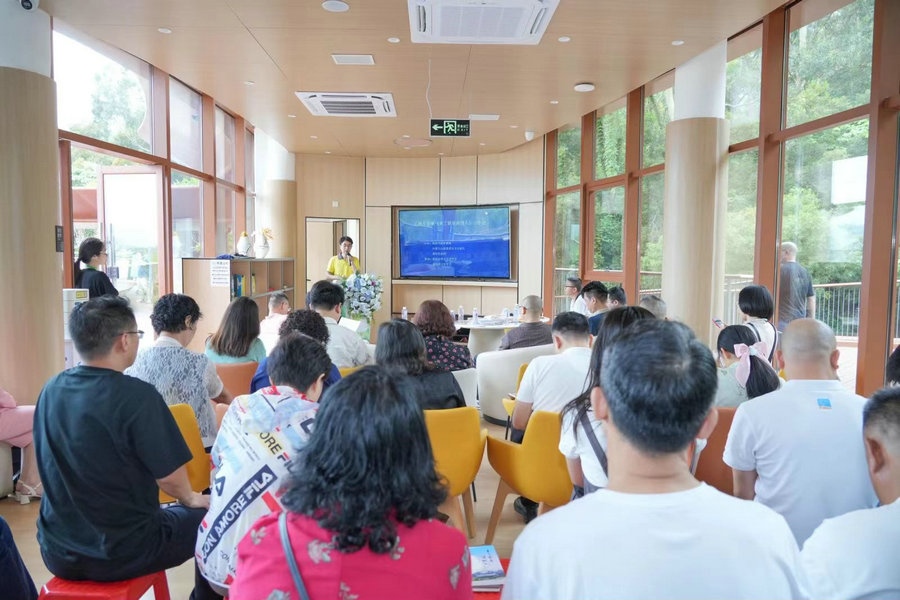 1715766830963094.jpg 新書發(fā)布會03.jpg