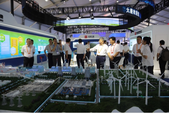 1721965708734595.png 組圖|聚焦“雙新”大會 大咖云集“展”風采318.png