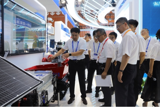 1721965721596119.png 組圖|聚焦“雙新”大會 大咖云集“展”風采325.png