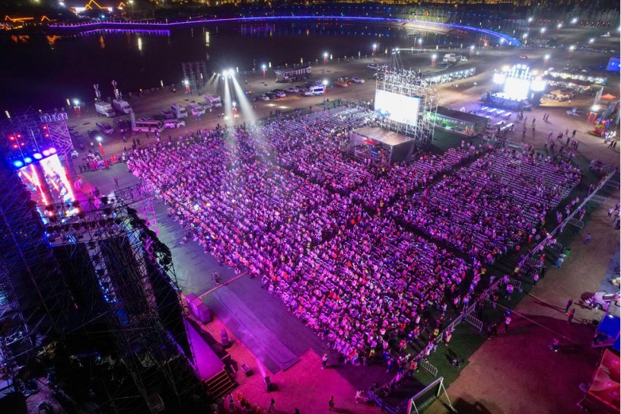 “如七而遇 相思烏?！边@場(chǎng)七夕主題音樂(lè)會(huì)甜出圈137.png