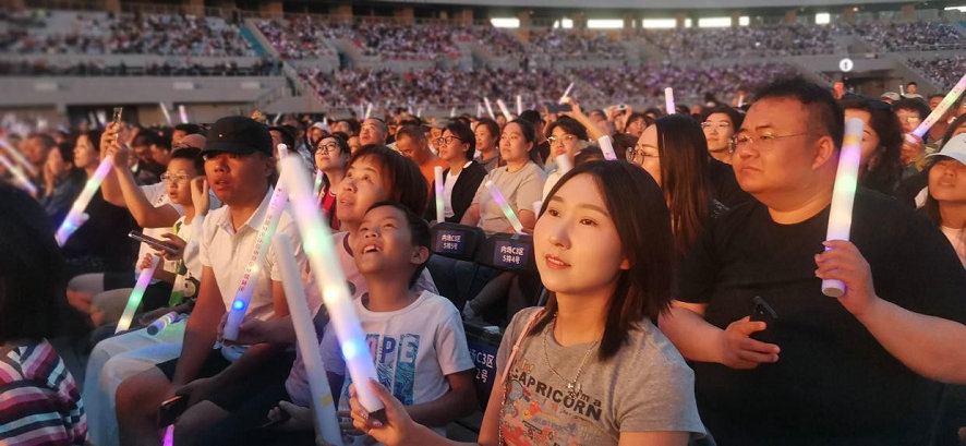 1750554365287452.jpg 歌唱4.jpg