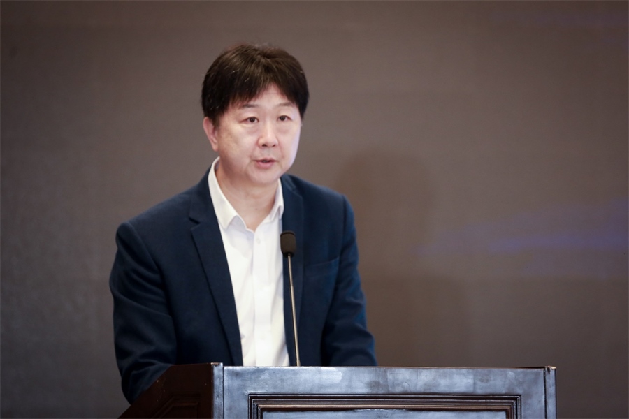 中國(guó)民主法制出版社黨委書記、社長(zhǎng)、總編輯 劉海濤