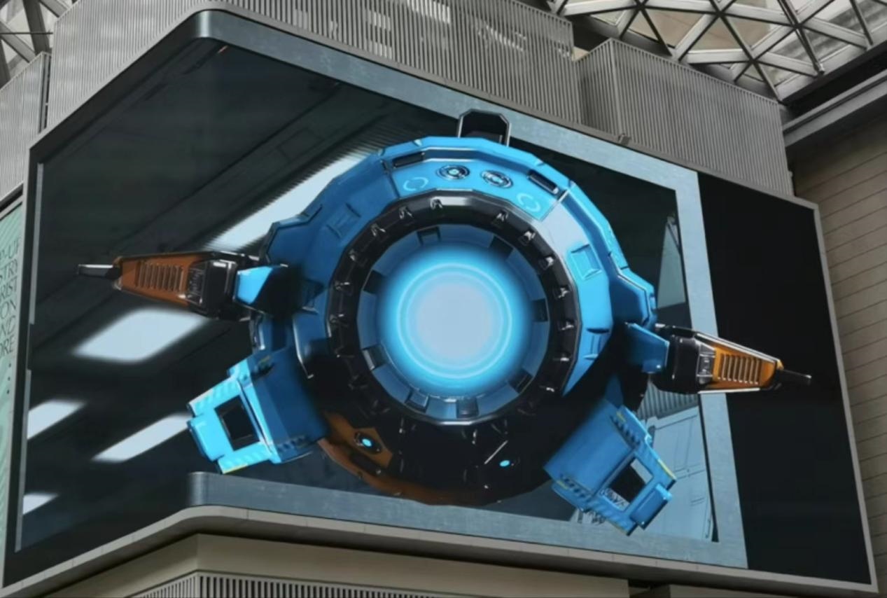 外灘中央內(nèi)庭的裸眼3D大屏。人民網(wǎng) 黃津曉虎攝