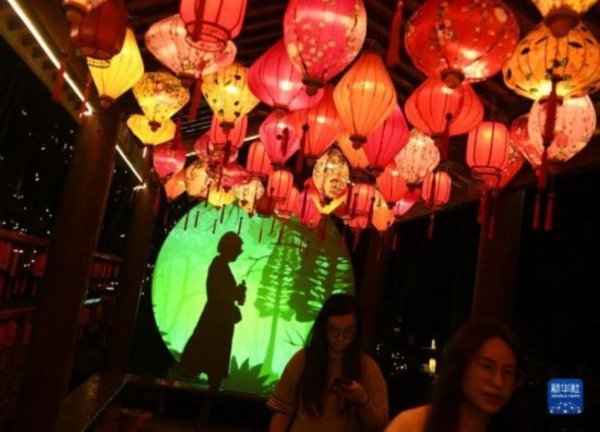 浙江新昌:夜經(jīng)濟拉動旅游業(yè)發(fā)展