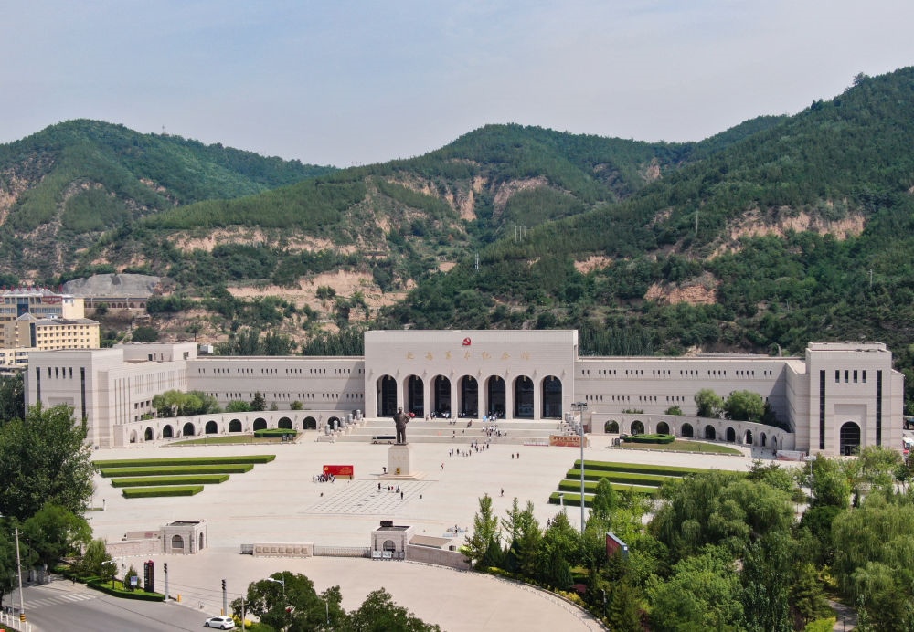 這是2023年6月27日拍攝的延安革命紀念館（無人機照片）。新華社記者 張博文 攝