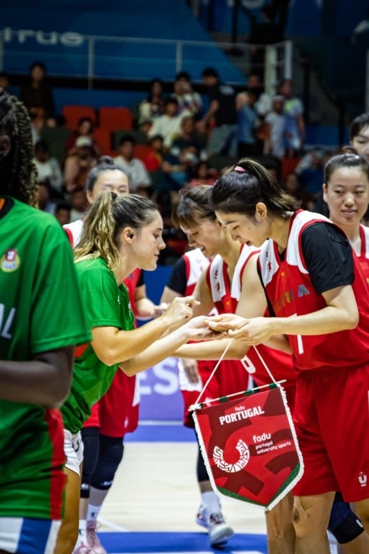 28日，成都大運(yùn)會(huì)女籃項(xiàng)目葡萄牙隊(duì)對(duì)戰(zhàn)中國隊(duì)。 受訪者供圖