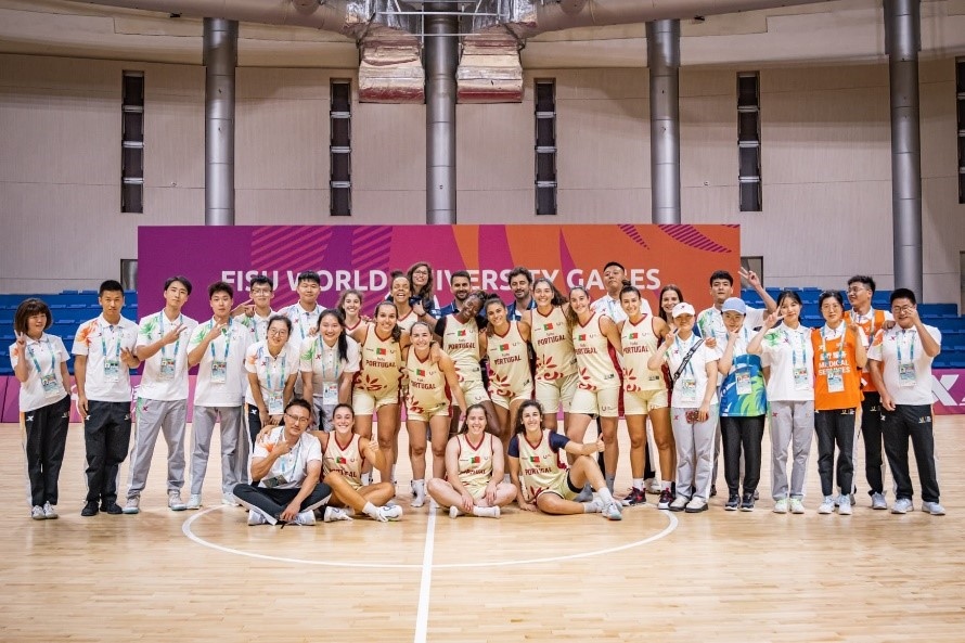成都大運(yùn)會(huì)葡萄牙女子籃球隊(duì)。 受訪者供圖