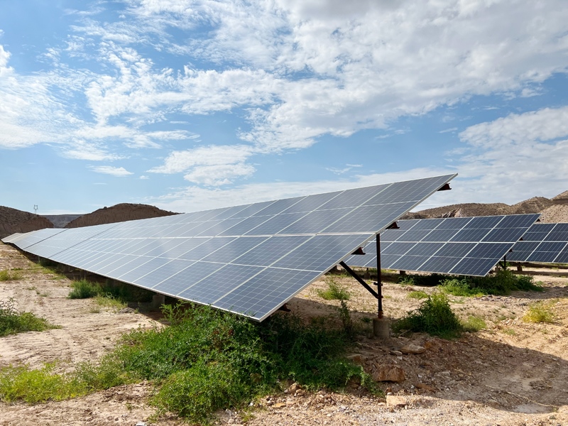 甘肅白銀深部銅礦廢石場(chǎng)100兆瓦光伏發(fā)電項(xiàng)目。受訪者供圖