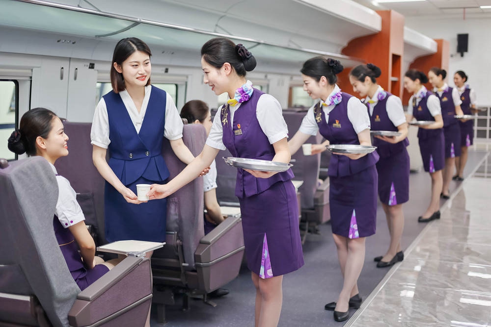 形象儀態(tài)塑造。