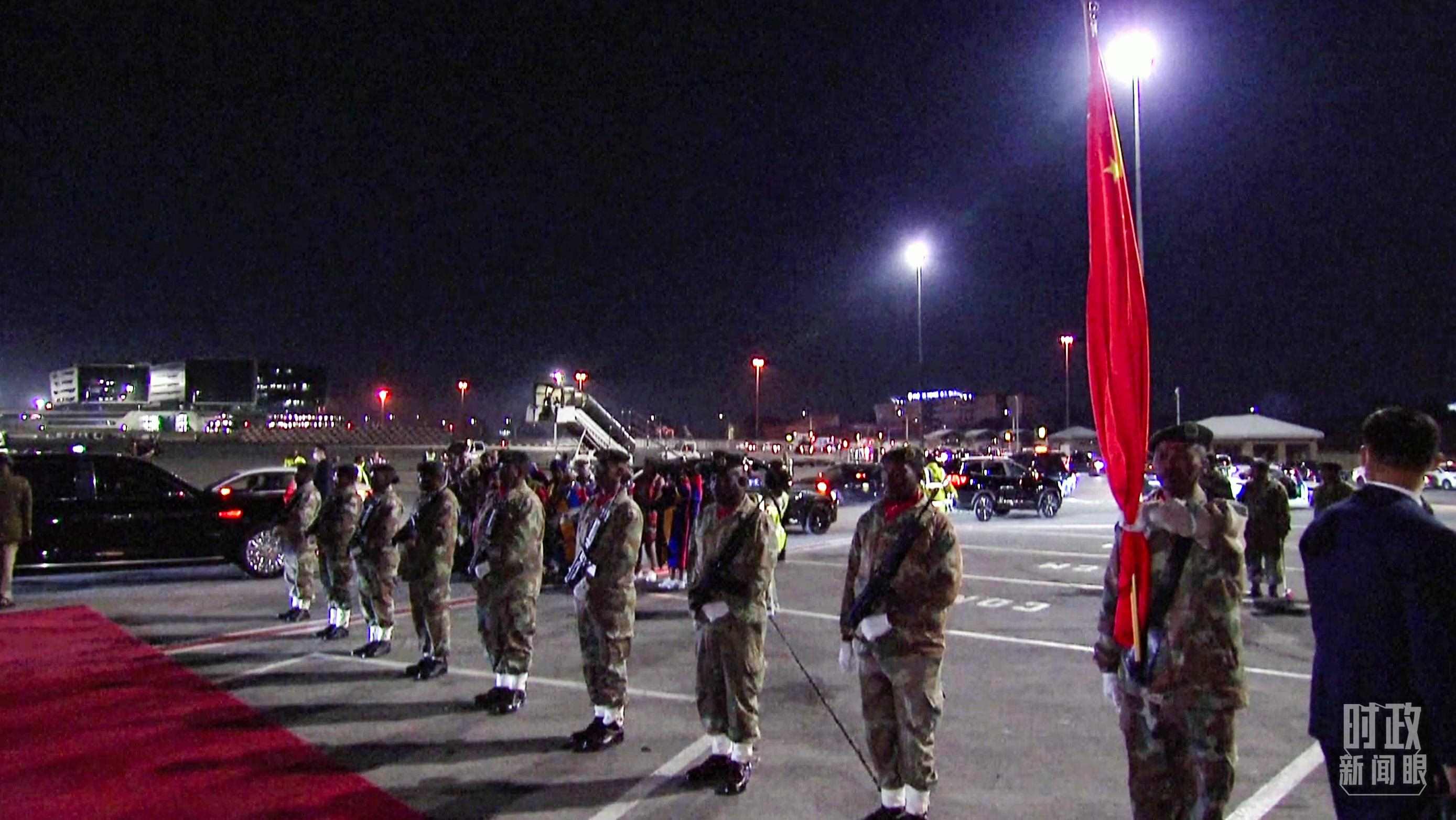 △機場現(xiàn)場的禮兵。