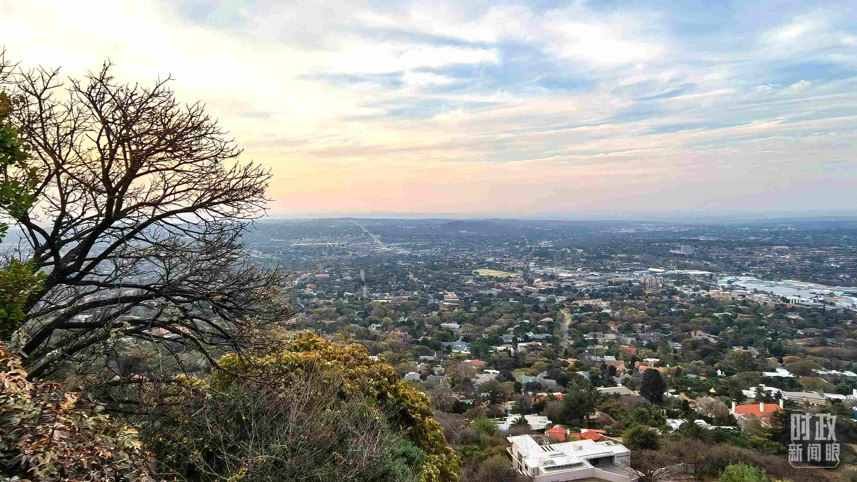 △南非約翰內(nèi)斯堡。（總臺央視記者韓銳拍攝）