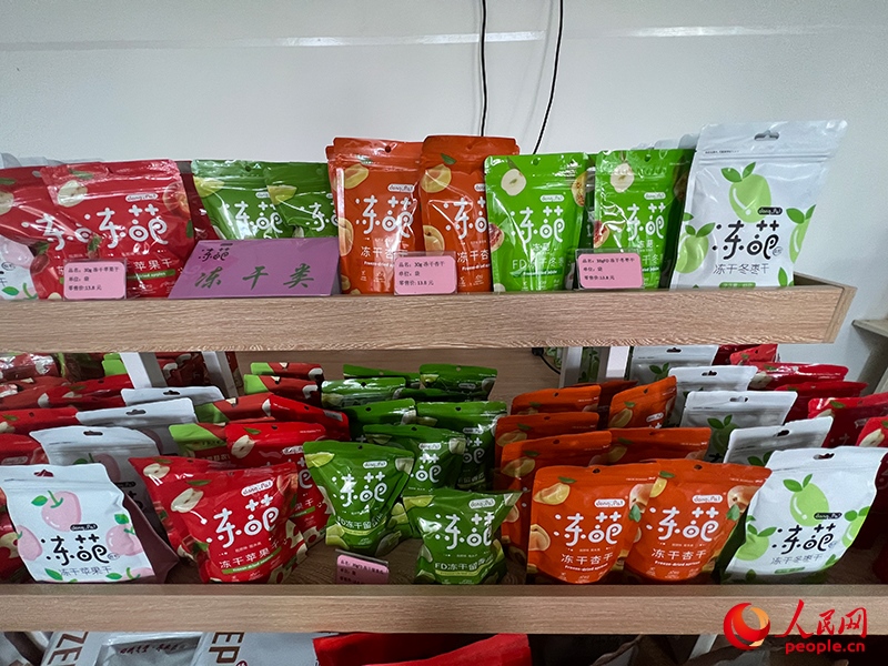 各種凍干食品。人民網(wǎng)記者 常雪梅攝