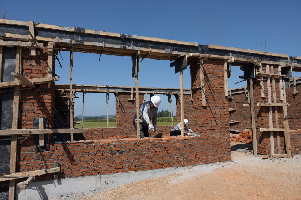 近日拍攝的黑龍江省尚志市老街基鄉(xiāng)龍王廟村。新華社記者 丁海濤 攝