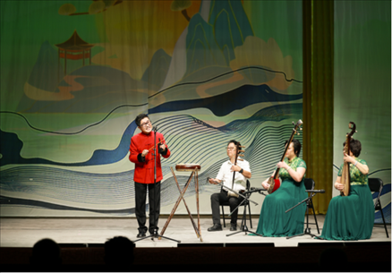 演出現(xiàn)場。中國煤礦文工團(tuán)供圖