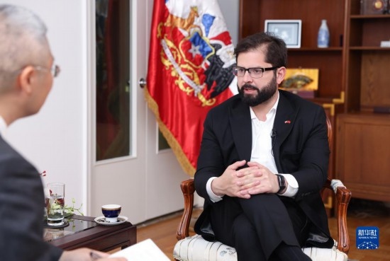 10月17日，智利總統(tǒng)博里奇在北京接受新華社記者專訪。新華社記者 呂帥 攝