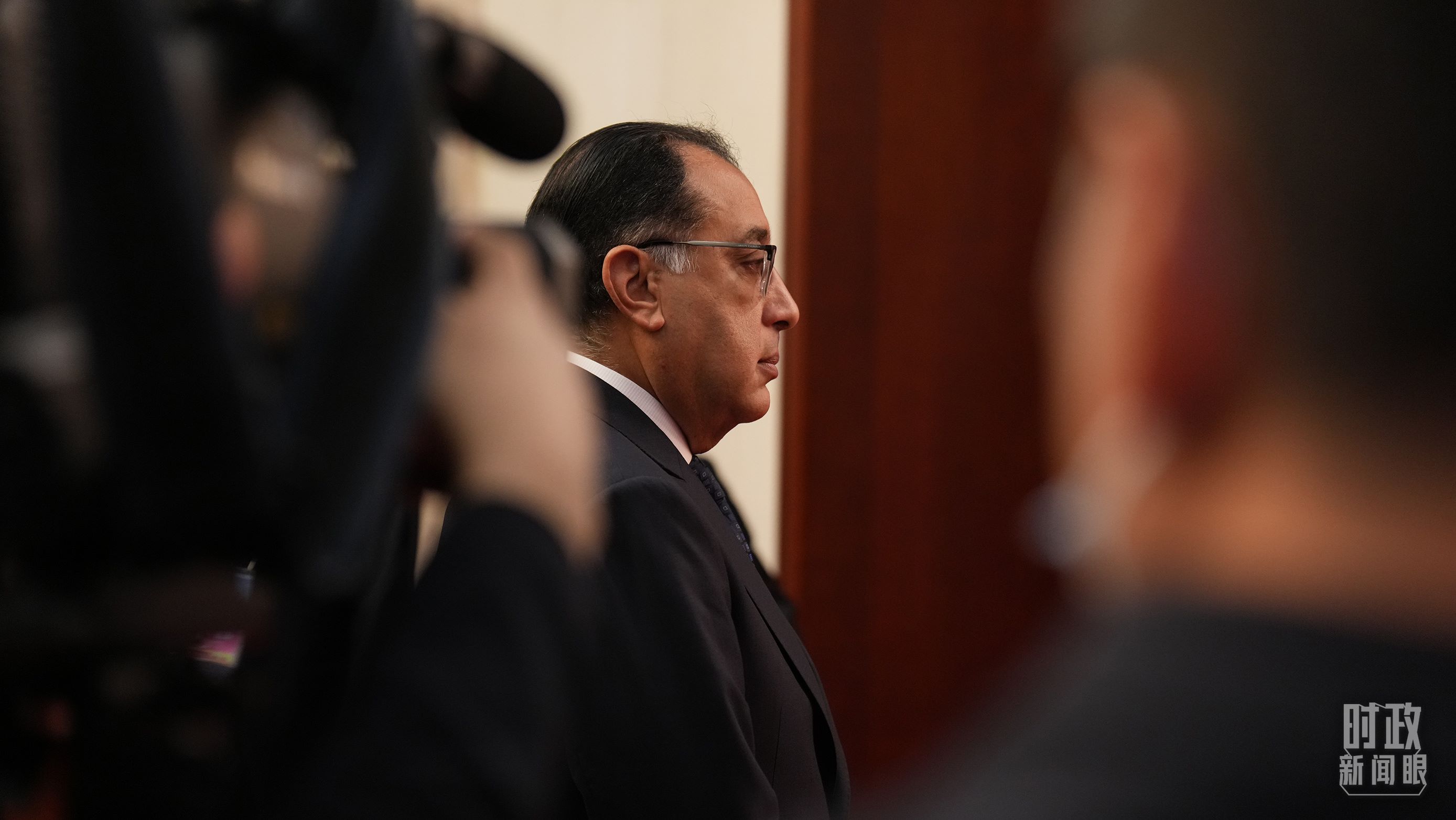 △人民大會堂，埃及總理馬德布利正在等候會見開始。（總臺國廣記者李晉拍攝）