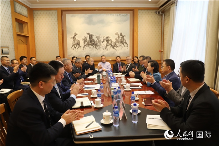 3.2023年10月30日，中國駐蒙使館座談會現(xiàn)場。人民網(wǎng)記者 霍文攝