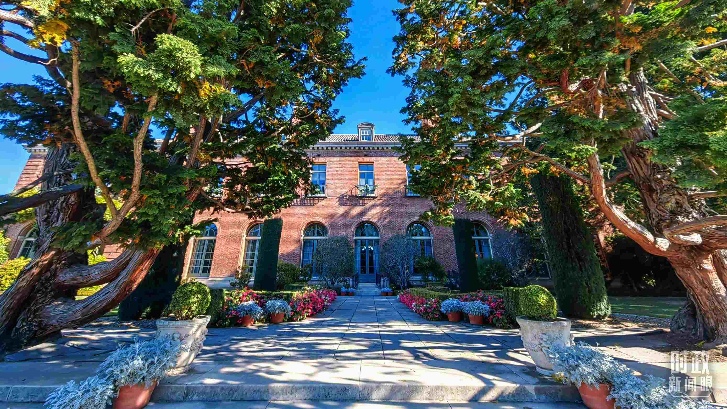 中美元首會(huì)晤在斐洛里莊園舉行。（總臺(tái)央視記者張曉鵬拍攝）