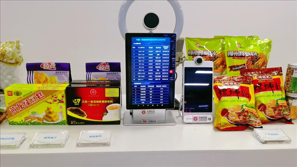 △中國—東盟國家跨境電商熱銷商品（總臺(tái)央視記者姚瑤拍攝）