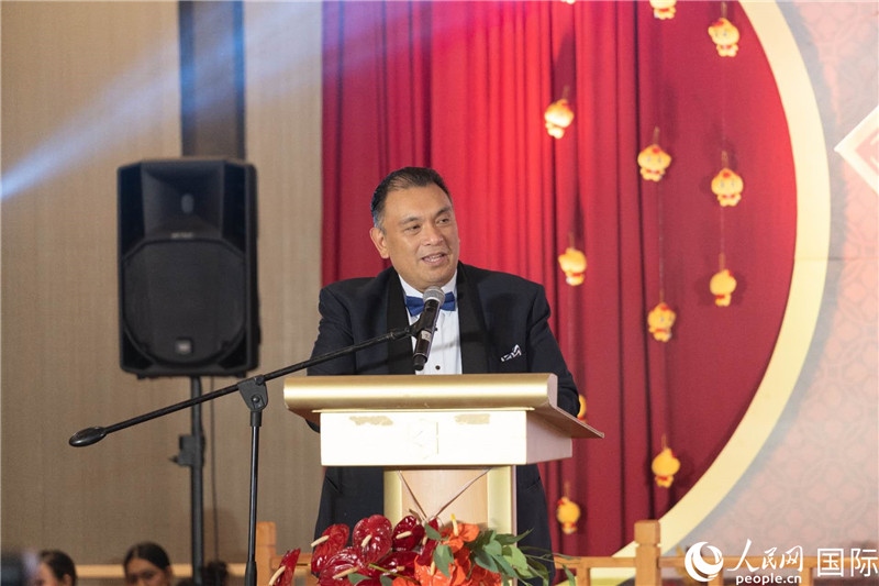 菲外交部副部長多明戈出席年會并致辭。人民網(wǎng)記者樊帆 攝