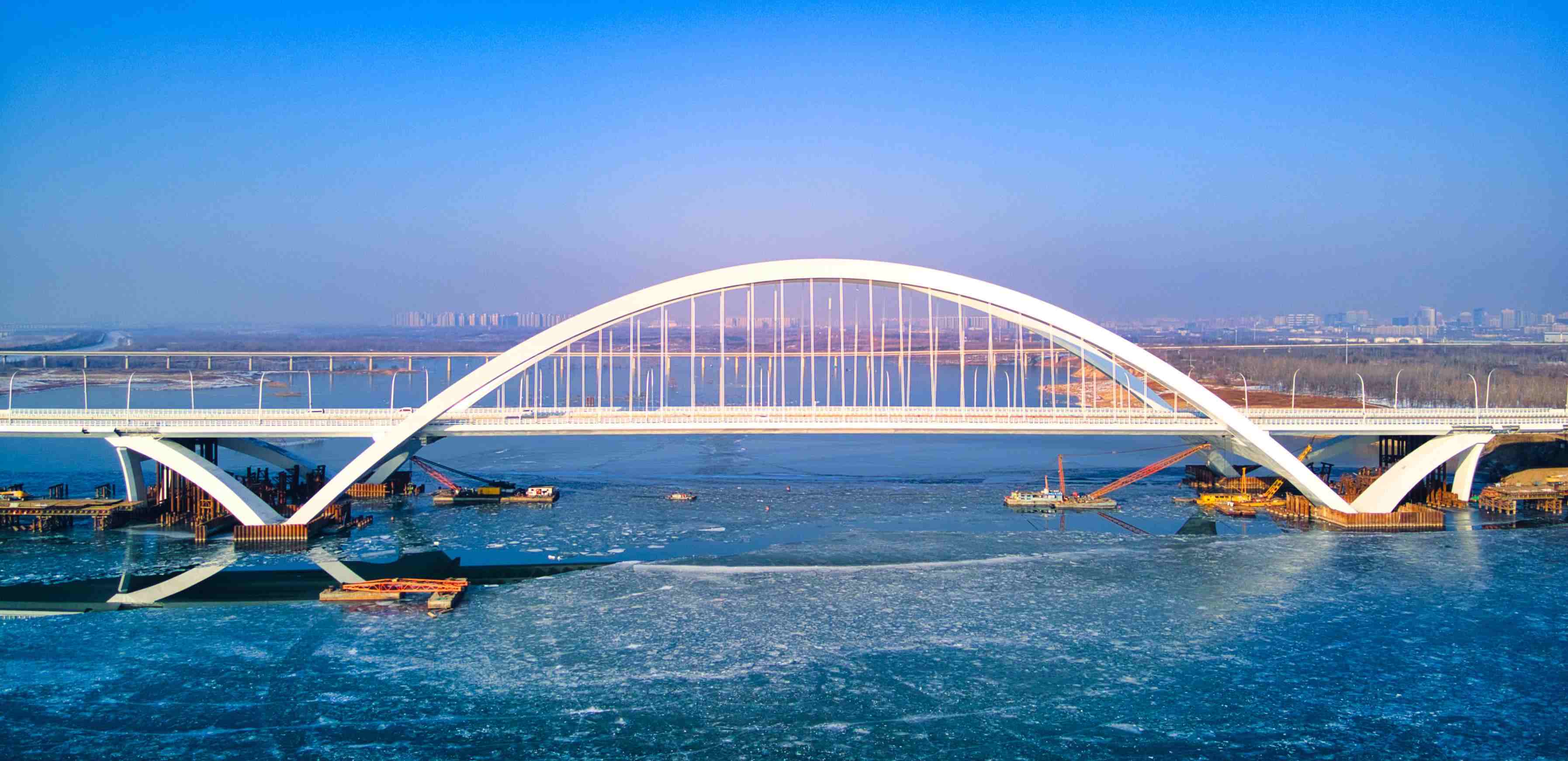 開(kāi)通后的京雄大橋。受訪方供圖