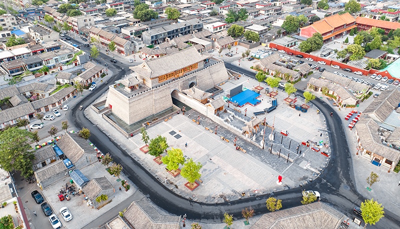 2022年9月8日，航拍河北正定古城陽和樓與正定歷史文化街。