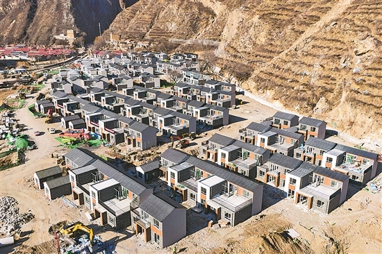 1月16日，門頭溝區(qū)齋堂鎮(zhèn)沿河口村，即將進(jìn)入內(nèi)部裝修環(huán)節(jié)的異地安置項(xiàng)目建設(shè)現(xiàn)場。