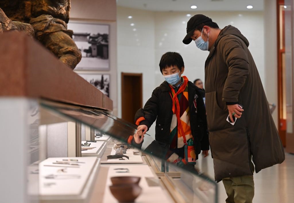 2024年1月29日，市民在平津戰(zhàn)役紀(jì)念館參觀。