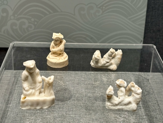 德化縣陶瓷博物館陳列的荷蘭人口哨。人民網(wǎng)記者 金慧慧攝