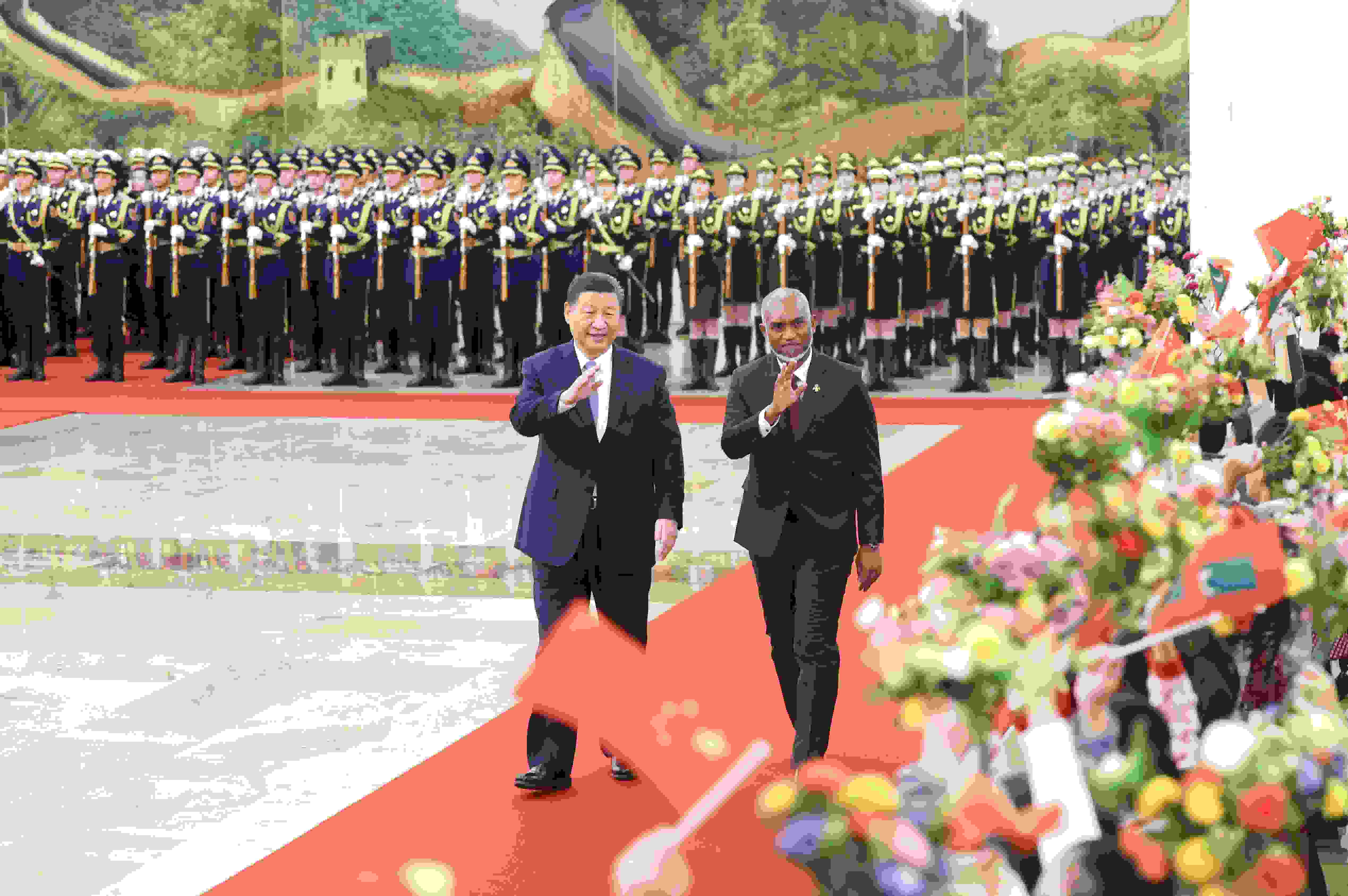 △2024年1月10日下午，國家主席習(xí)近平在北京人民大會堂同來華進(jìn)行國事訪問的馬爾代夫總統(tǒng)穆伊茲舉行會談。會談前，習(xí)近平主席在人民大會堂北大廳為穆伊茲總統(tǒng)舉行歡迎儀式。