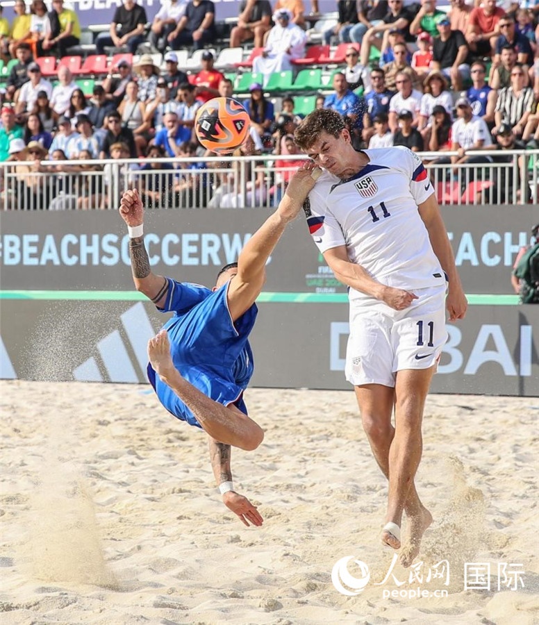 2月15日，意大利隊(duì)對(duì)陣美國(guó)隊(duì)。人民網(wǎng)塔里克·易卜拉欣攝