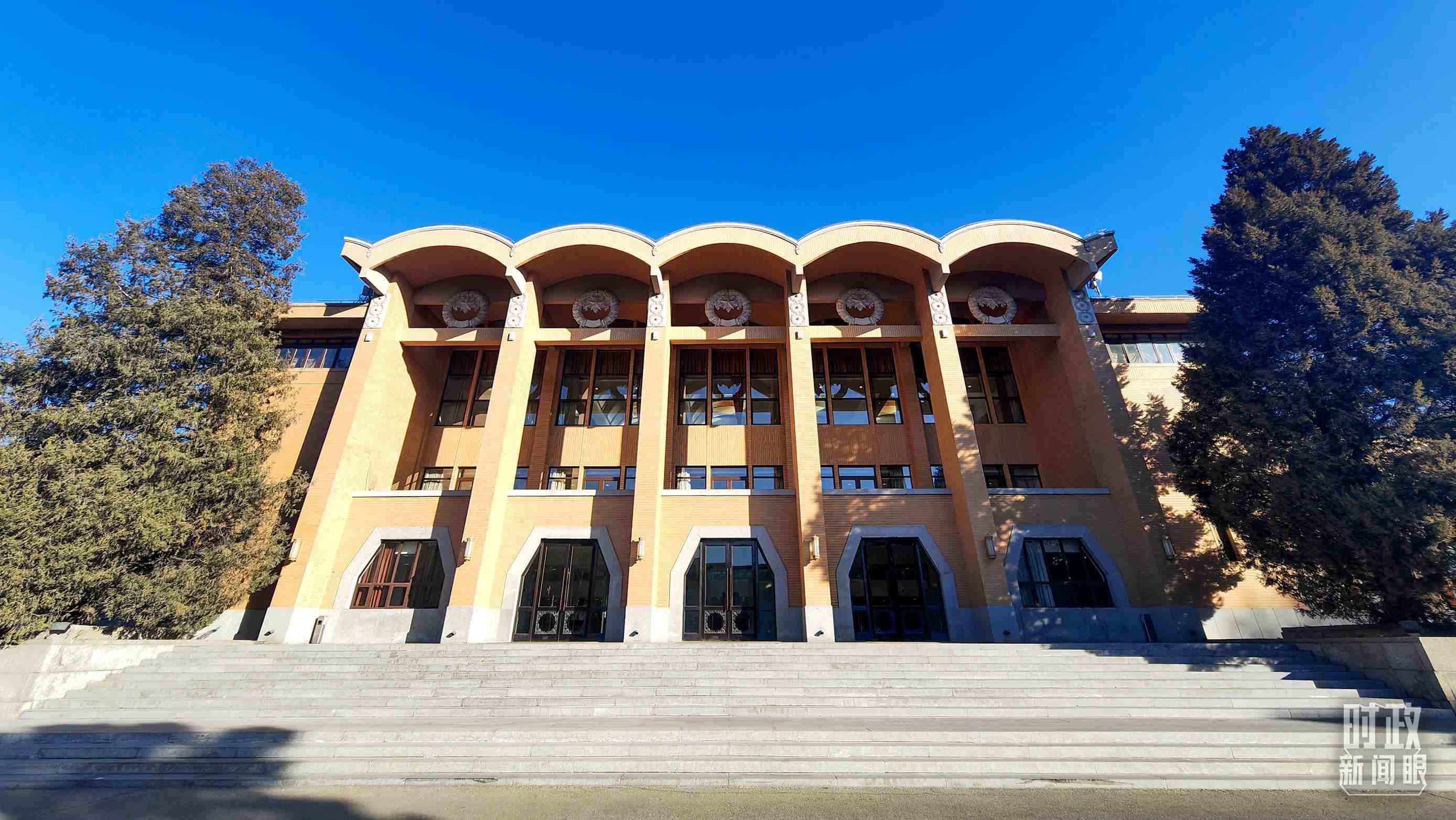 △2024年春季學期中央黨校（國家行政學院）中青年干部培訓班3月1日上午在中央黨校開班。（總臺央視記者劉琦拍攝）