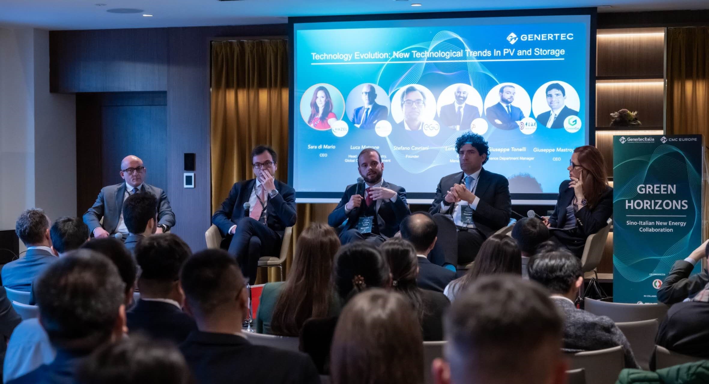 意大利企業(yè)負(fù)責(zé)人及行業(yè)專家介紹新能源領(lǐng)域發(fā)展經(jīng)驗(yàn)。主辦方供圖