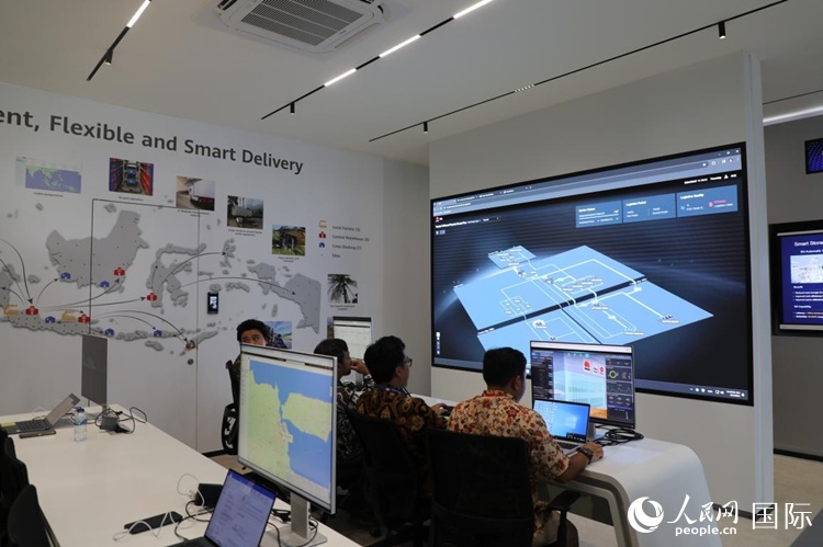 華為5G創(chuàng)新中心內(nèi)景。人民網(wǎng)記者 曹師韻攝