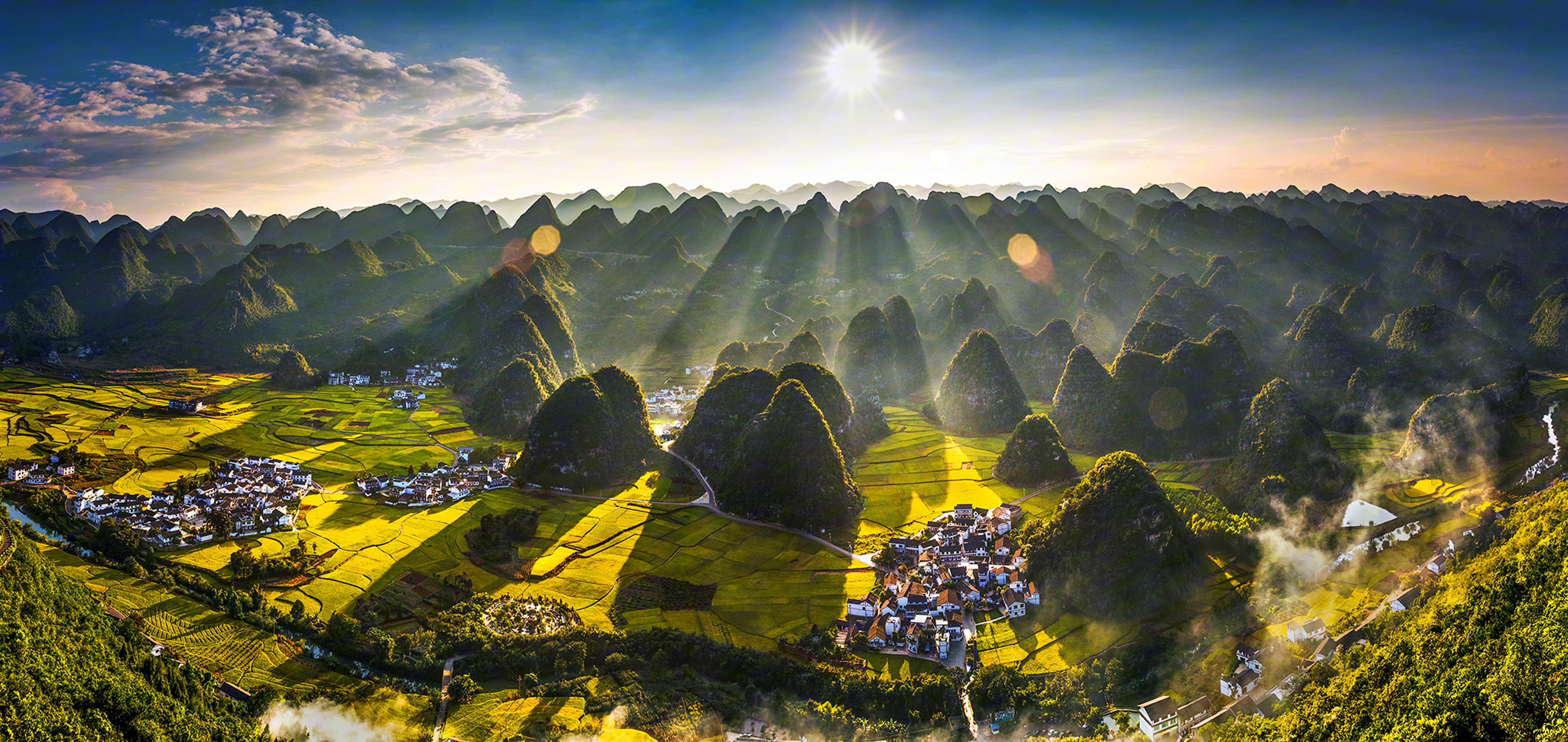 興義萬(wàn)峰林。陳劍平 攝