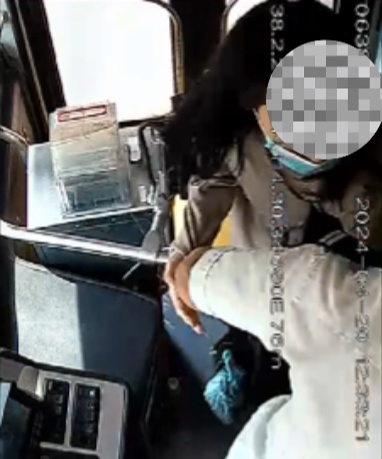 公交車上他一聲大吼！魏杰，好樣的！