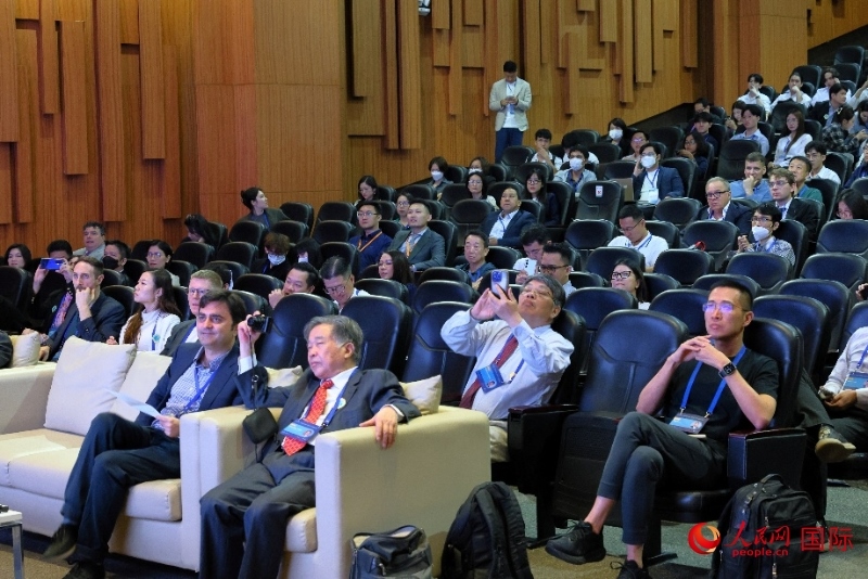 會(huì)議現(xiàn)場(chǎng)。人民網(wǎng)記者 白元琪攝