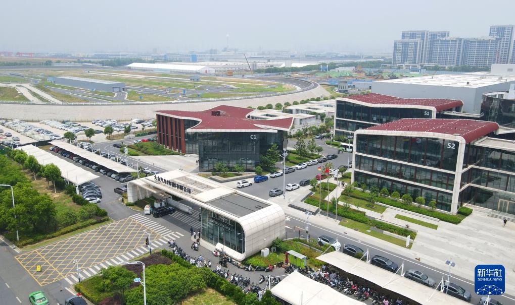 大眾汽車（安徽）有限公司外景（無人機(jī)照片，2024年6月7日攝）。新華社記者 郭晨 攝