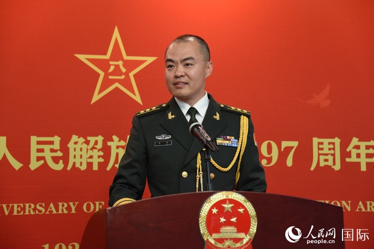 中國駐瑞典大使館副武官李珂致辭。人民網(wǎng)記者 殷淼攝