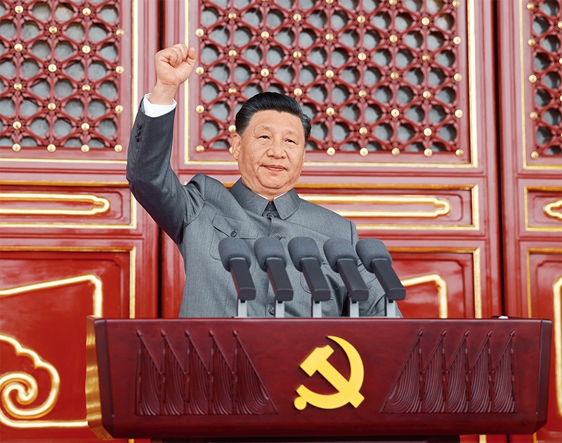 2021年7月1日，慶祝中國(guó)共產(chǎn)黨成立100周年大會(huì)在北京天安門(mén)廣場(chǎng)隆重舉行。中共中央總書(shū)記、國(guó)家主席、中央軍委主席習(xí)近平發(fā)表重要講話(huà)。 新華社記者 鞠鵬/攝