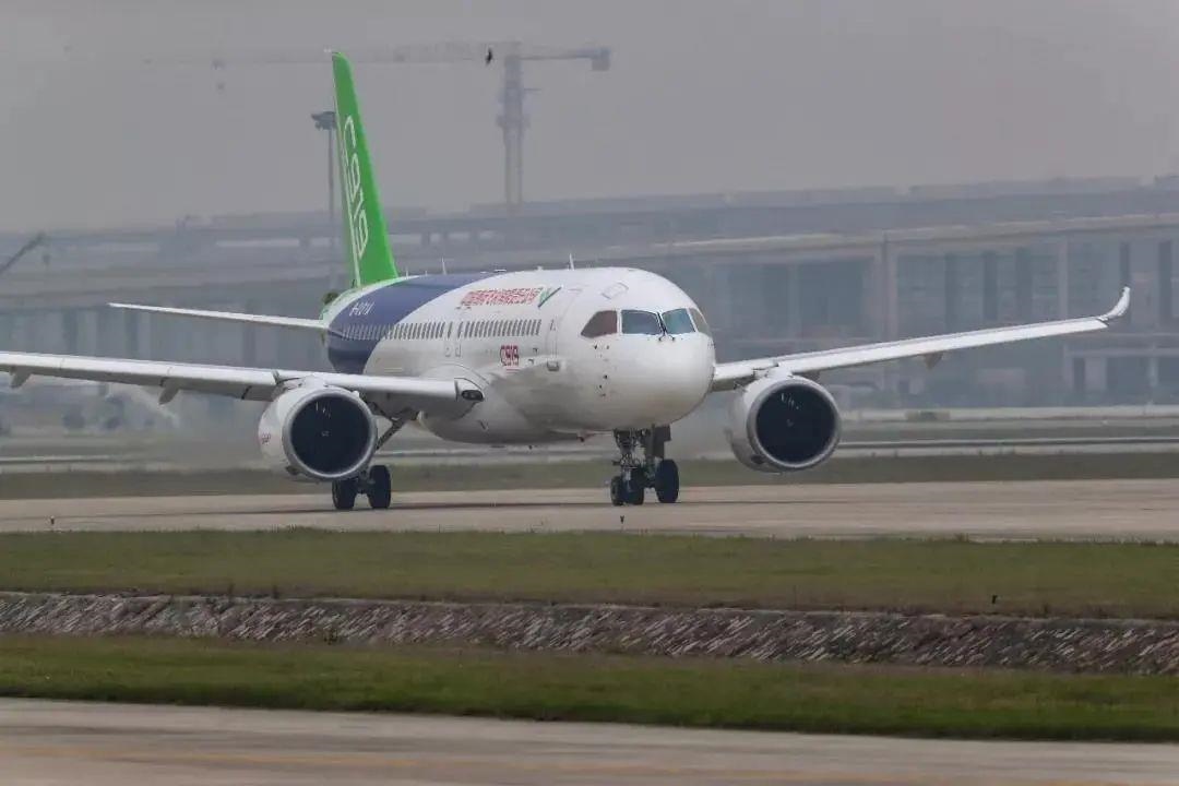 從一扇“門”、一座“城”、兩張“網(wǎng)”，看浦東新區(qū)改革常新