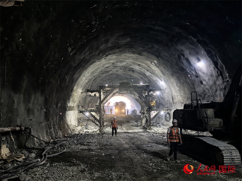 隧道施工現(xiàn)場(chǎng)圖片。人民網(wǎng) 賽義德·邁赫迪攝