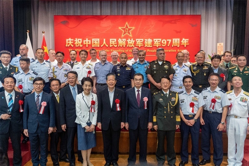 到場(chǎng)嘉賓合影。中國(guó)駐日本大使館供圖