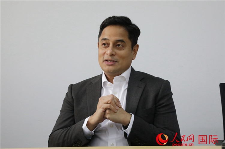 8月16日，雪蘭莪州創(chuàng)新與數字基礎設施執(zhí)行委員會主席法米接受人民網專訪。人民網 王婧攝